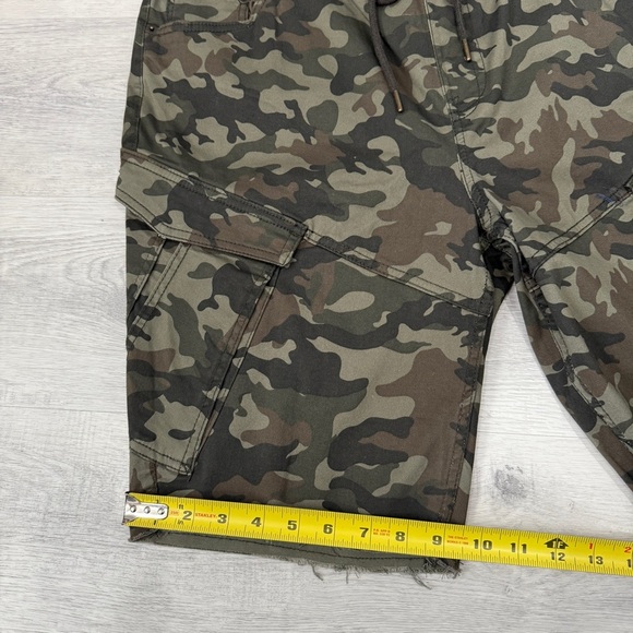 Jeaniologie Men's Camouflage Cargo Shorts Size 36 - Picture 11 of 17